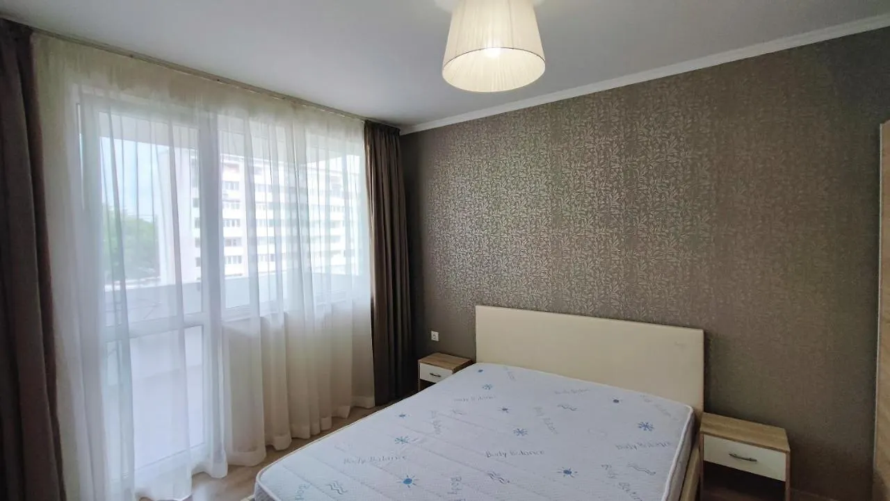 Луксозен Апартамент С Две Спални Burgas City
